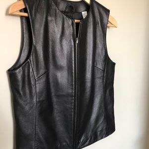 🍎2/$20🍎Leather Valerie Steven’s Black Vest M